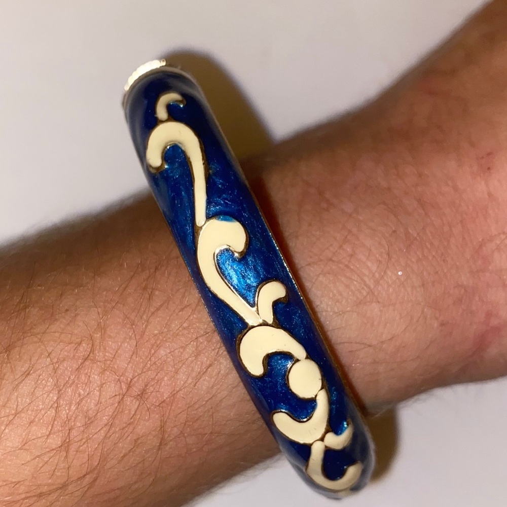 Blue bracelet with detailing